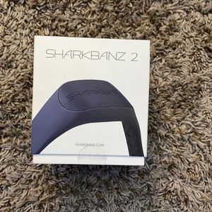 Sharkbanz 2 which while in the ocean detects if there is a shark near by